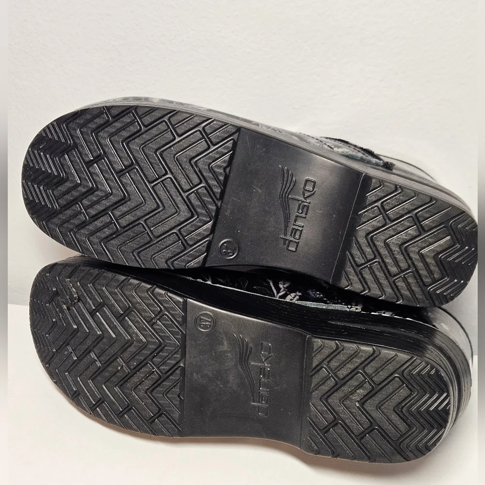 Dansko Women's Metallic Floral Print Slip-On Shoes, Sz 37, US Sz 6.5-7 - Picture 5 of 12